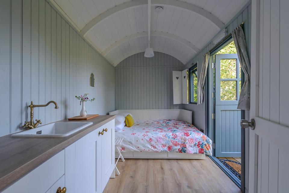 Hawthorn Hut Kilkenny Glamping At Jenkinstown House Hotel Jenkinstown Park Exterior photo